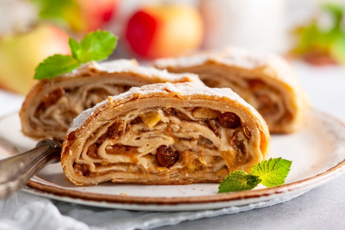 La délicieuse réinvention du strudel aux pommes par Diego Alary