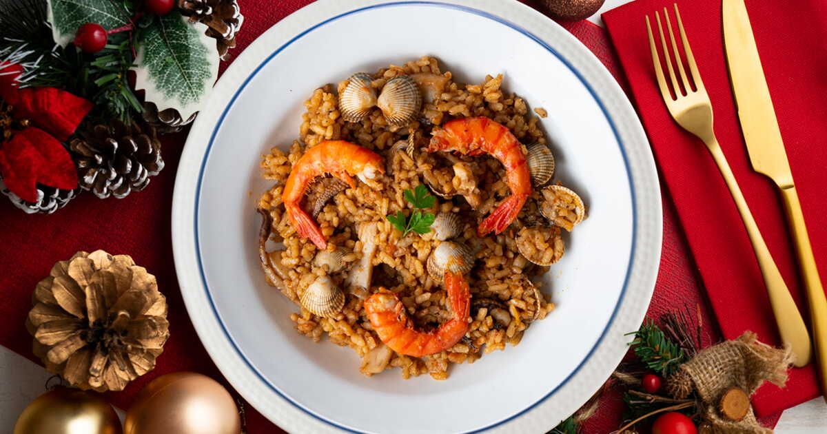 La paëlla de Noël : une touche originale pour vos fêtes