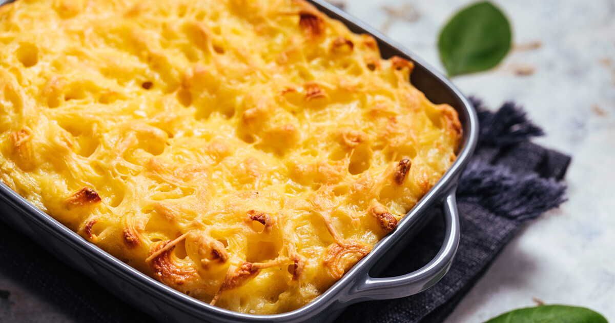 Un gratin de pâtes au cheddar : la recette immanquable pour régaler toute la famille