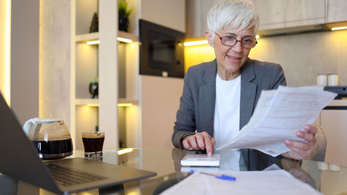 Des astuces d'experts pour garder la tête hors de l'eau financièrement