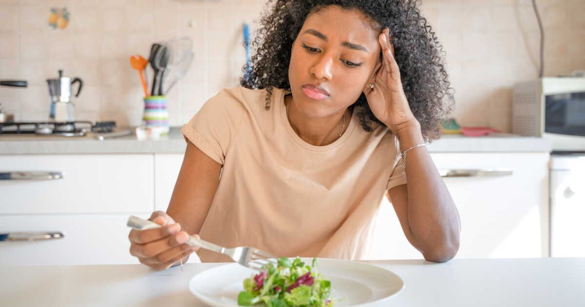 Après les fêtes, la vérité sur les kilos en trop selon une coach en psychonutrition