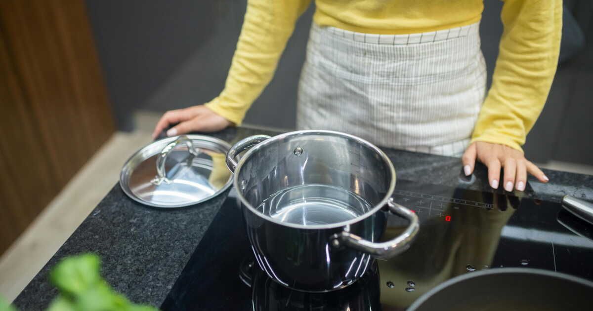 Plaque à induction ou vitrocéramique : quel choix optimal pour votre cuisine ?