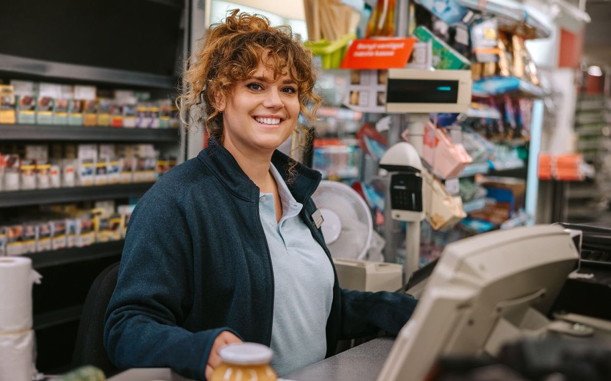 Redécouvrir la convivialité au supermarché avec les caisses lentes