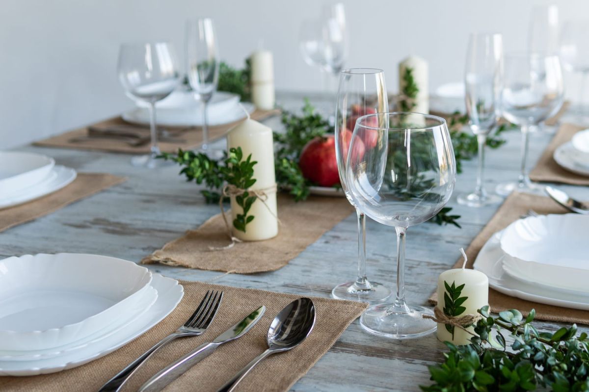où placer votre serviette de table pour impressionner vos invités
