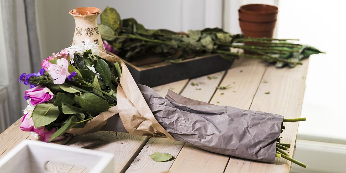 Choisir des fleurs de saison : un guide mois par mois pour des bouquets inoubliables