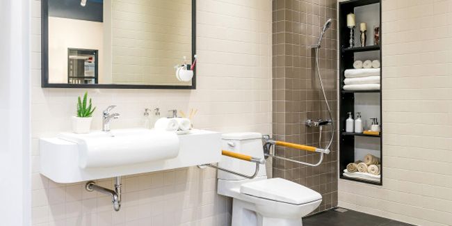 Aménager une salle de bain pour tous : le guide des PMR