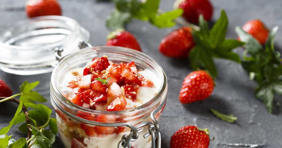 Un tiramisu aux fraises et au citron pour savourer l'été