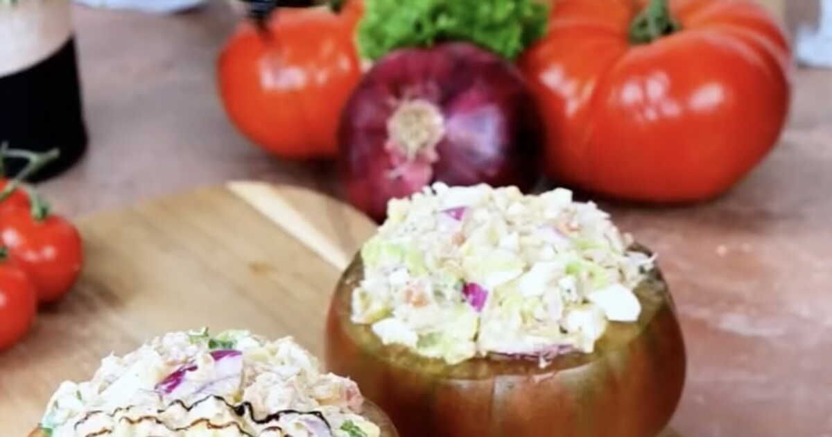 Tomates farcies au thon et avocat : la recette qui ne demande pas de cuisson