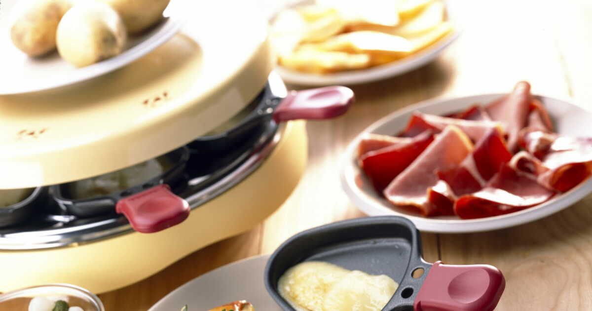 Les secrets d'une raclette réussie : accompagnements incontournables
