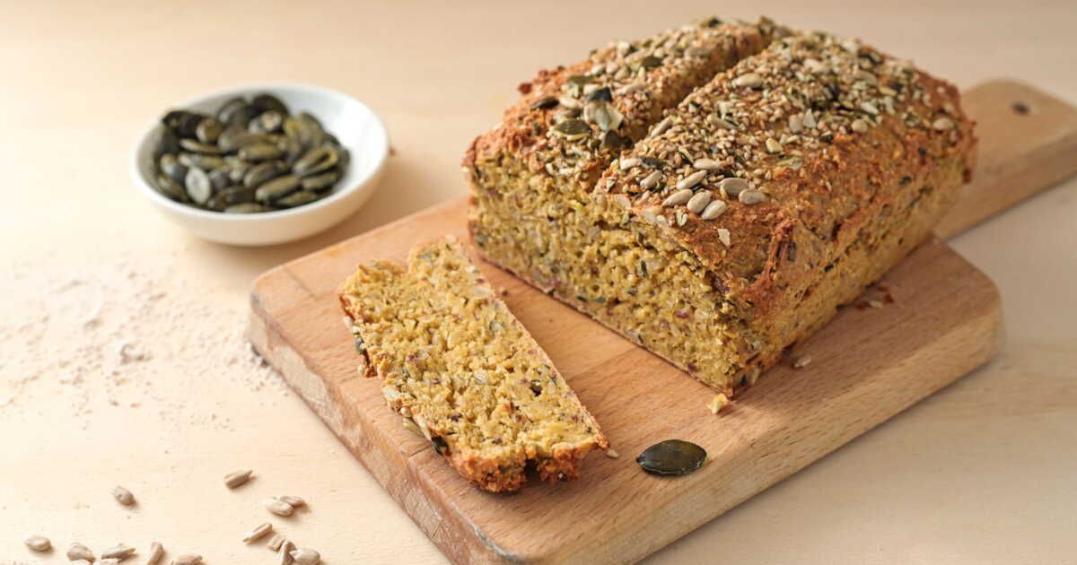Préparez un pain sans gluten riche en graines et en fibres chez vous
