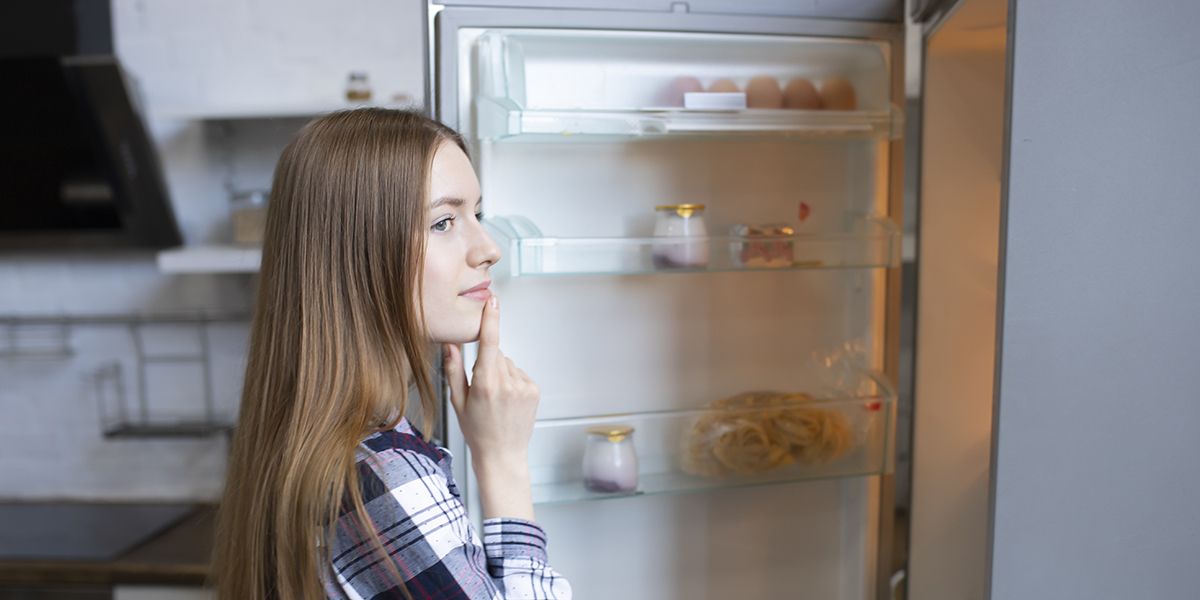 Comment remplacer le joint d'une porte de frigo qui ferme mal