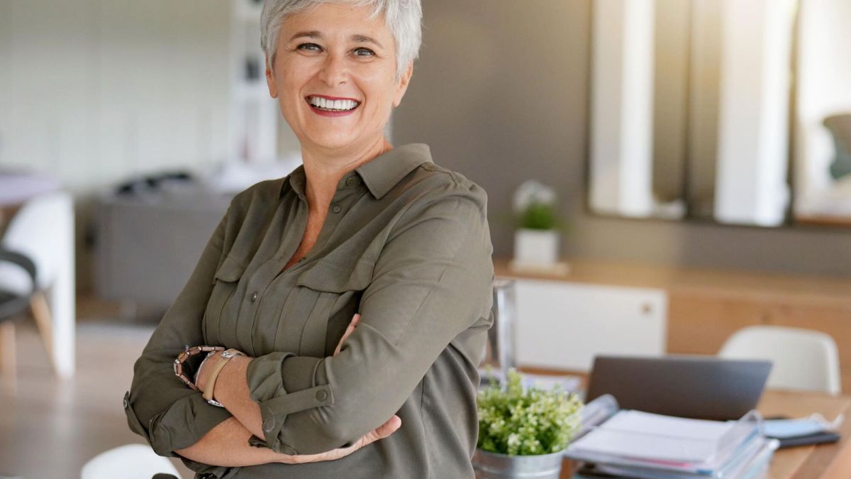 Corinne, une auxiliaire de vie à la retraite : révélations sur ses revenus