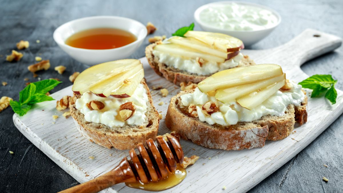 Les fromages à tartiner à éviter absolument, par une experte en nutrition