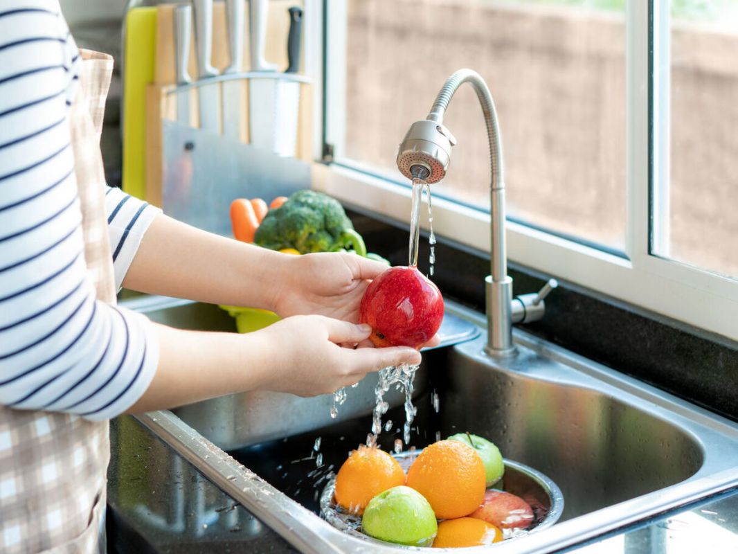 Le guide ultime pour nettoyer vos fruits des pesticides