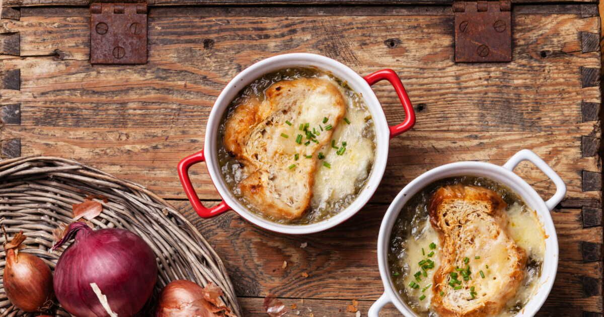 Comment préparer une authentique soupe à l'oignon ?