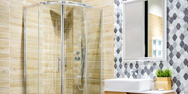 Adieu calcaire : des astuces pour garder votre douche impeccable