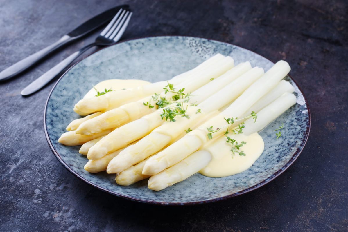 Le secret des chefs pour des asperges blanches parfaites