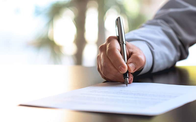 Les astuces pour réduire le coût de votre assurance obsèques