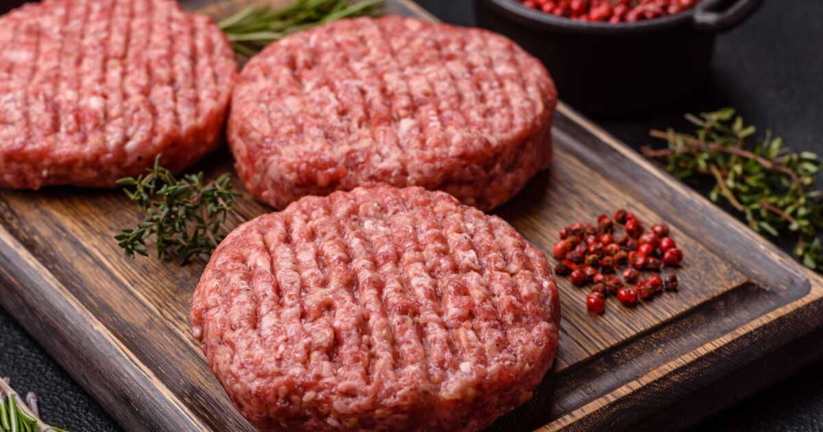 Découvrez les steaks hachés surgelés qui enchantent les papilles : une note de 90 sur Yuka