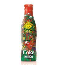 Mika transforme Club Coke en bouteille de bonheur