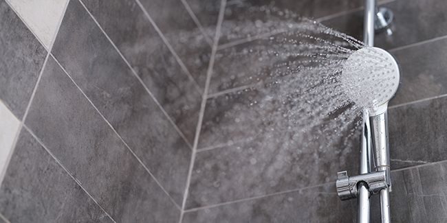 Améliorez votre confort : les secrets d'une douche à pression optimale