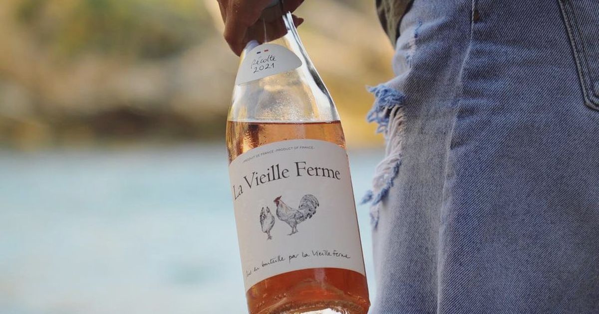 Le phénomène chicken wine : comment un rosé français a conquis le cœur des influenceuses