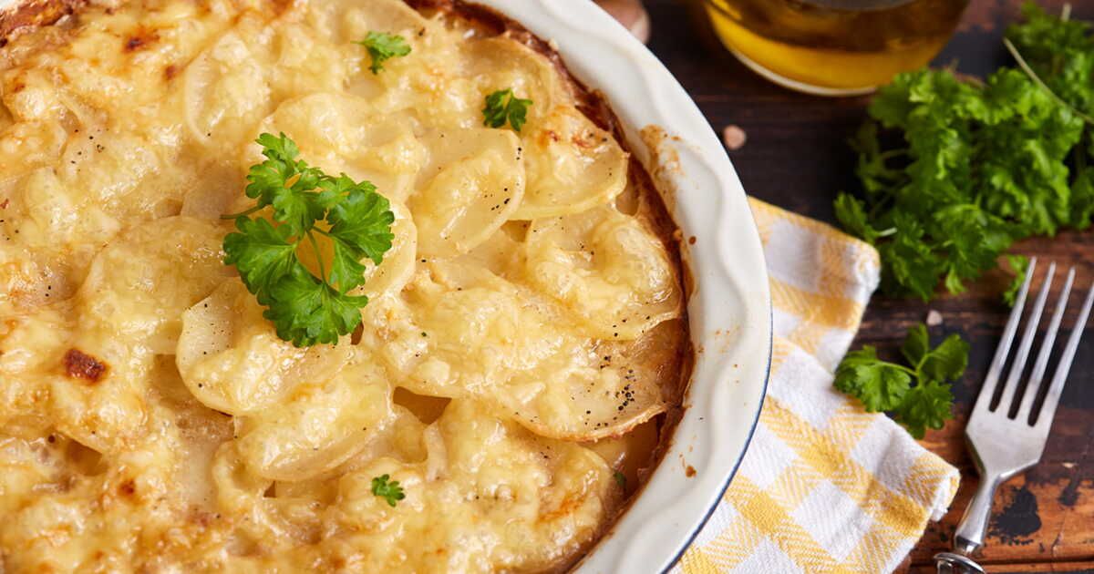 Gratin de pommes de terre au saumon : une recette réconfortante pour les jours froids