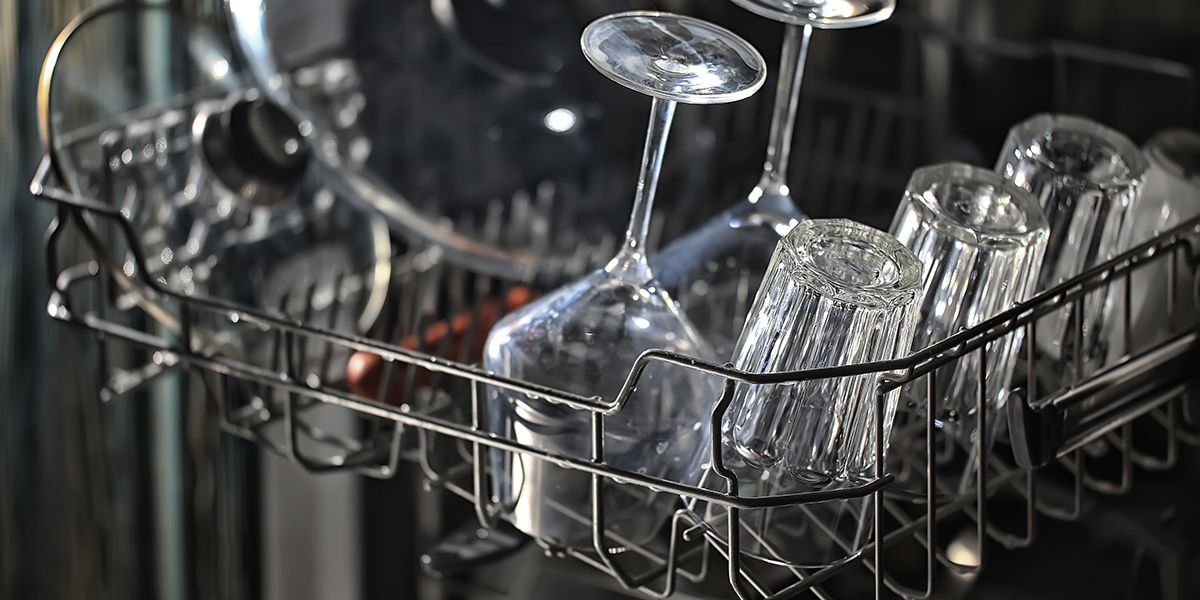 Dites adieu aux traces blanches sur vos verres après le lavage